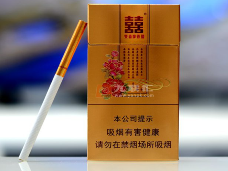 韩国进口香烟主流品牌免税陈列与条装外观实拍图